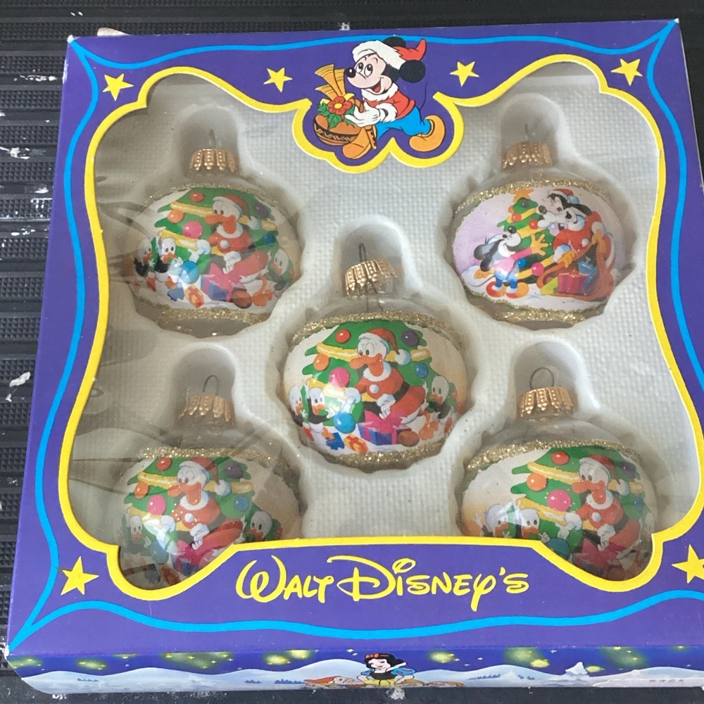 Disney White and Gold Santa Mickey Donald Christmas Ball Ornament Set